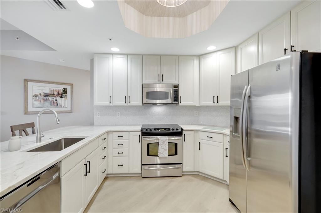 CAPE HARBOUR - Residential