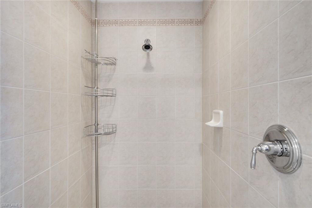 CAPE HARBOUR - Residential