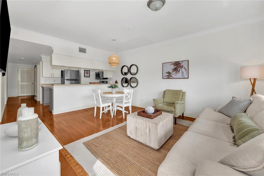 MARBELLA AT WORLD TENNIS CENTER - Residential