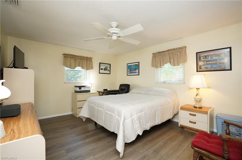 NAPLES PARK - Residential