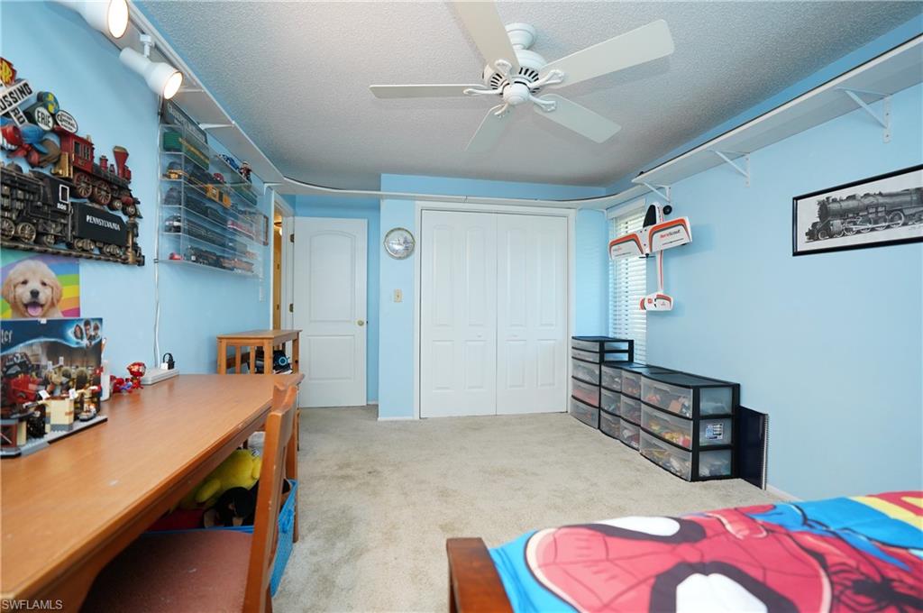 NAPLES PARK - Residential