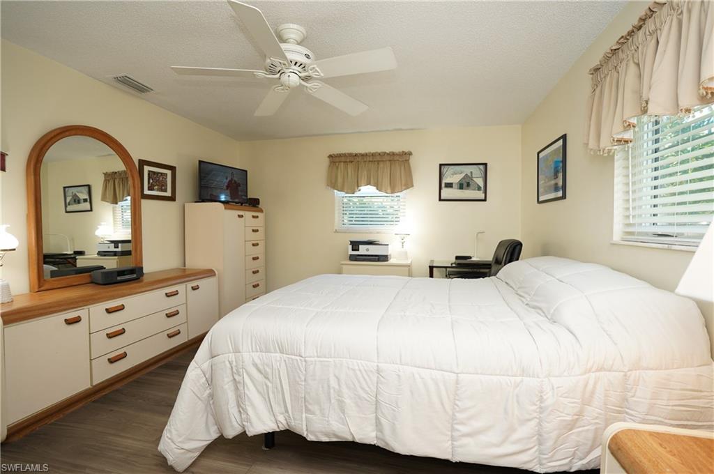 NAPLES PARK - Residential