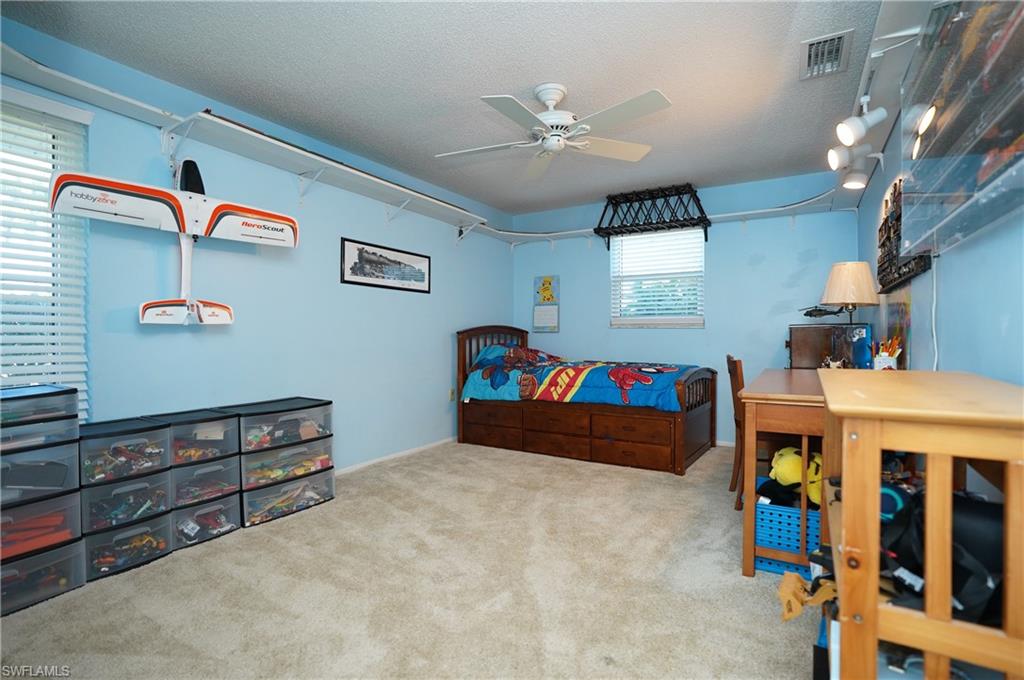 NAPLES PARK - Residential