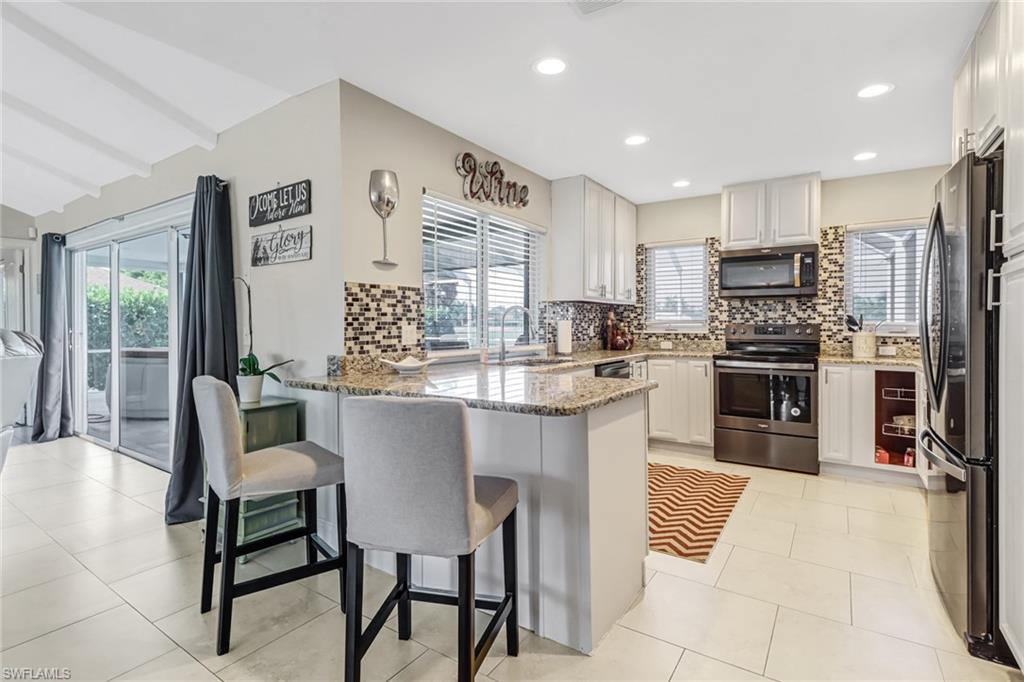 ST ANDREWS AT LELY GOLF ESTATES - Residential