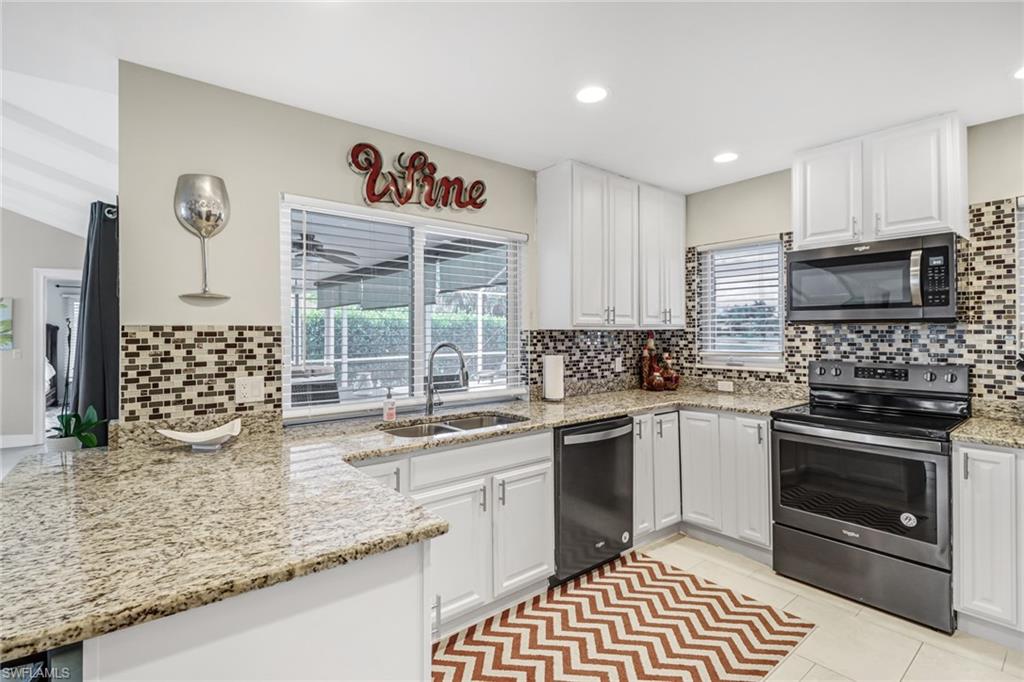 ST ANDREWS AT LELY GOLF ESTATES - Residential