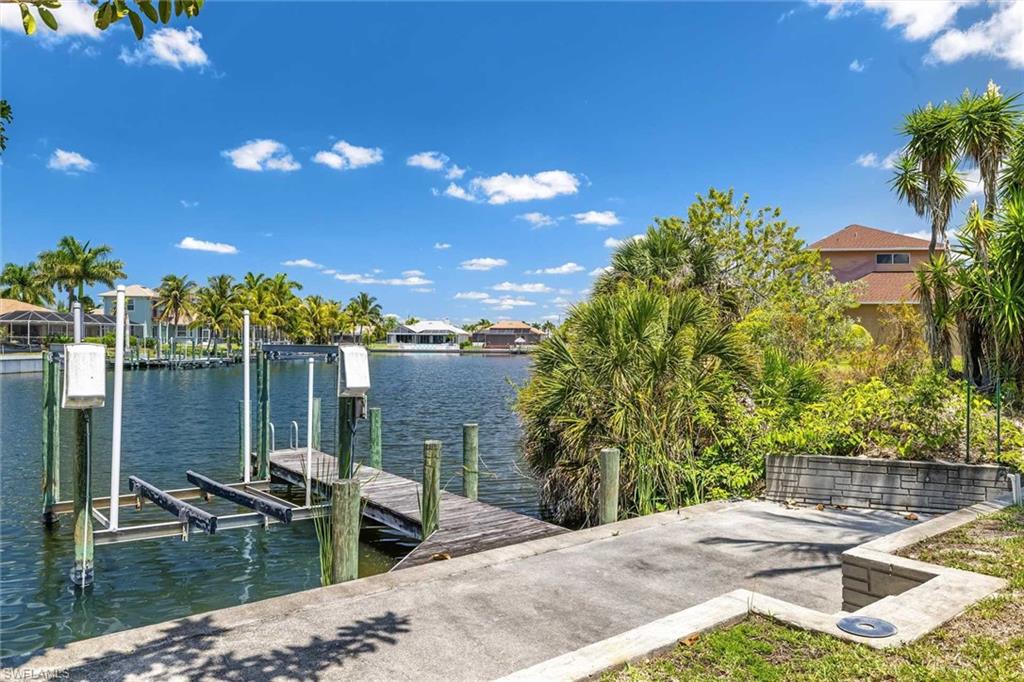 CAPE CORAL - Residential Lease