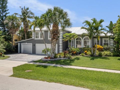 1712 N Bahama AVE MARCO ISLAND FL 34145