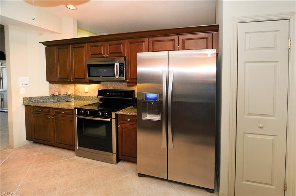 PELICAN LANDING - Residential