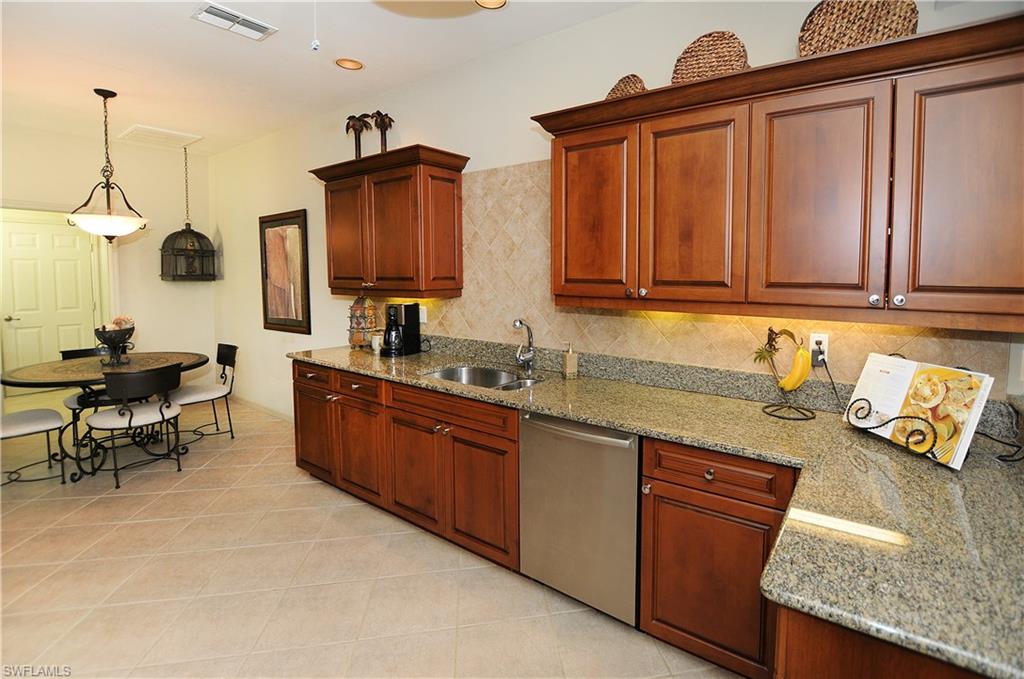 PELICAN LANDING - Residential