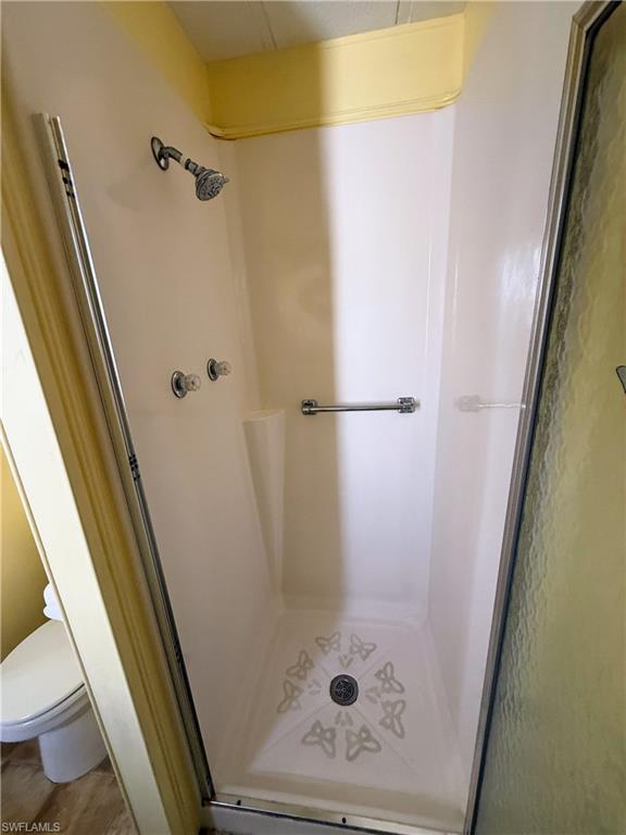 LAZY DAYS MOBILE VILLAGE - Residential