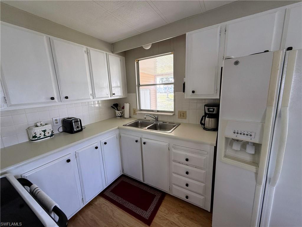 LAZY DAYS MOBILE VILLAGE - Residential