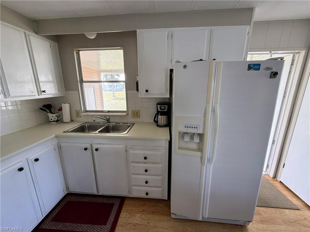 LAZY DAYS MOBILE VILLAGE - Residential