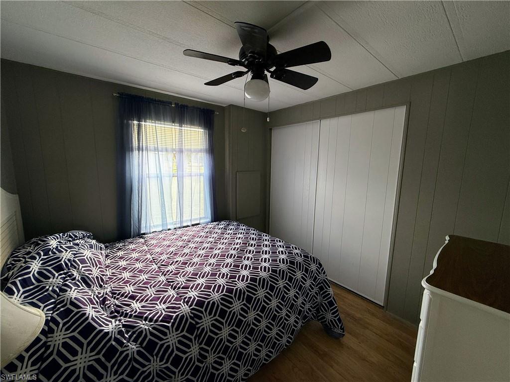 LAZY DAYS MOBILE VILLAGE - Residential