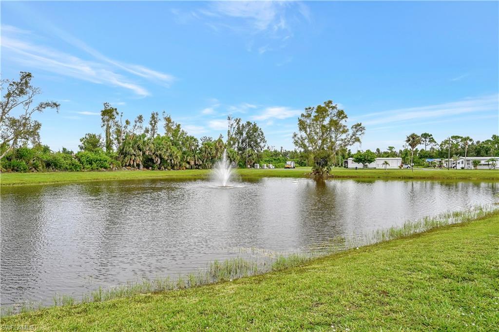 LAZY DAYS MOBILE VILLAGE - Residential