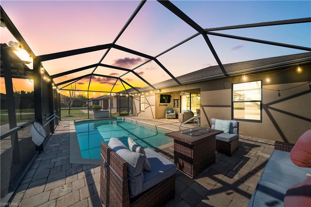 SHADOW LAKES - Residential