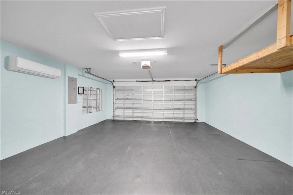 SHADOW LAKES - Residential