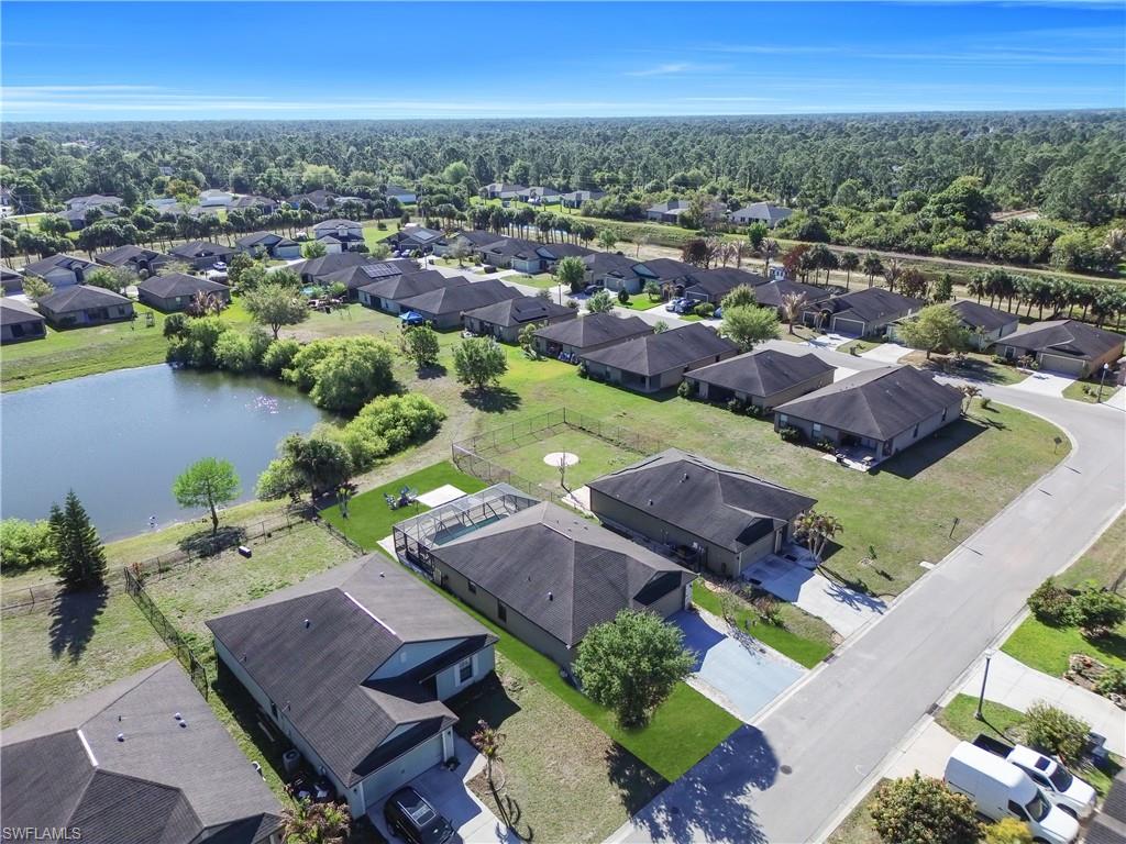 SHADOW LAKES - Residential