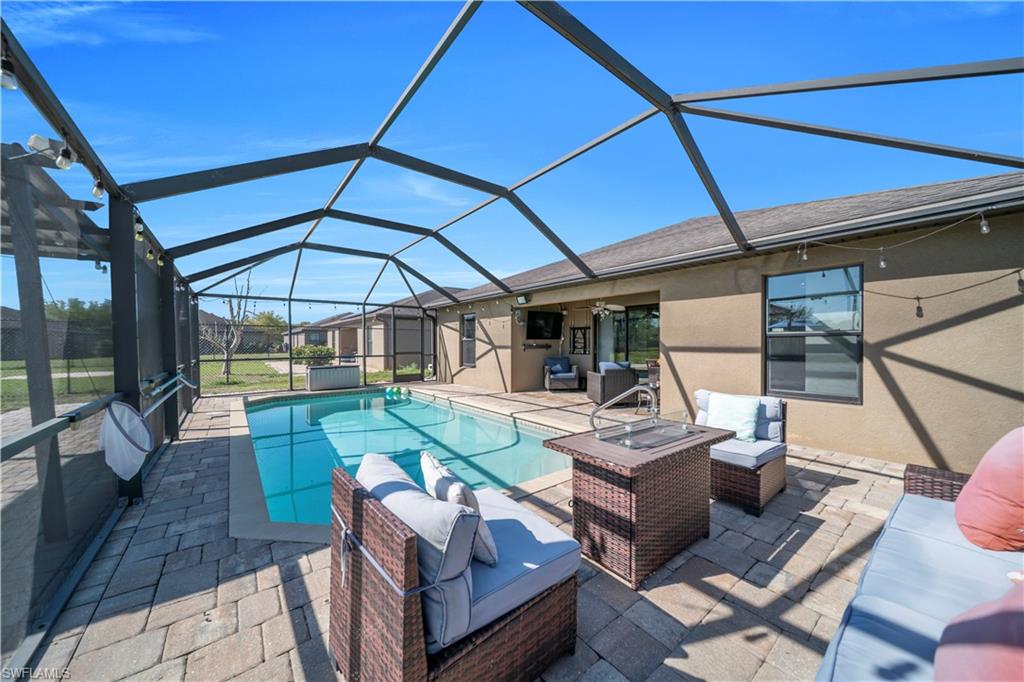 SHADOW LAKES - Residential