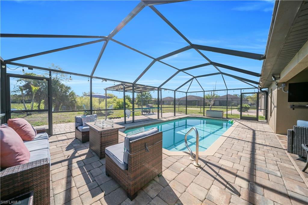 SHADOW LAKES - Residential