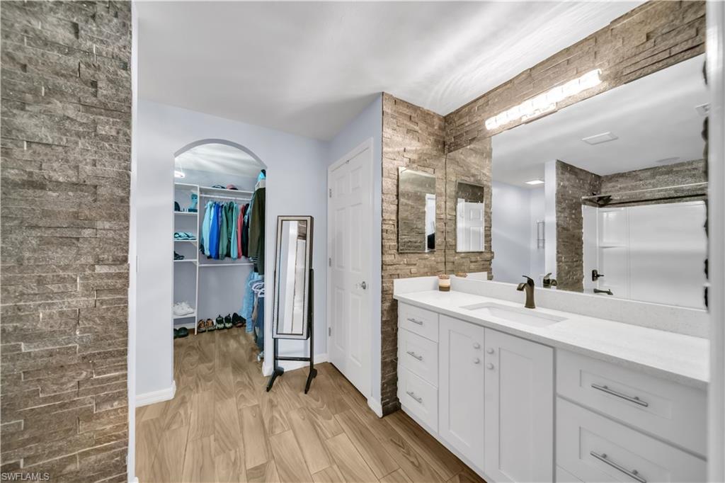 SHADOW LAKES - Residential