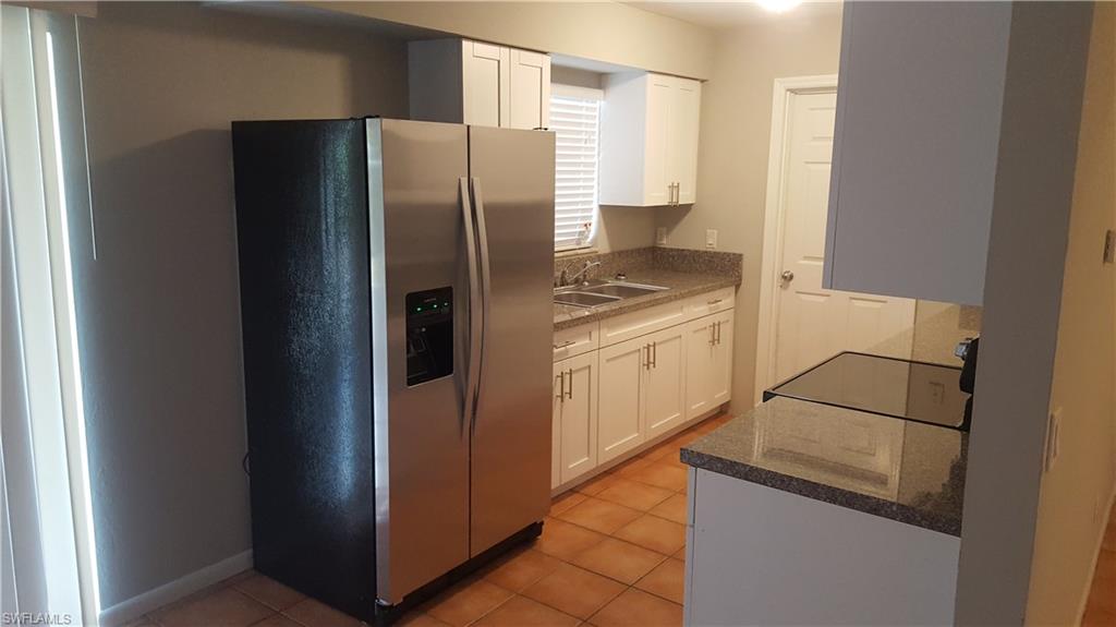 SAN CARLOS PARK - Residential