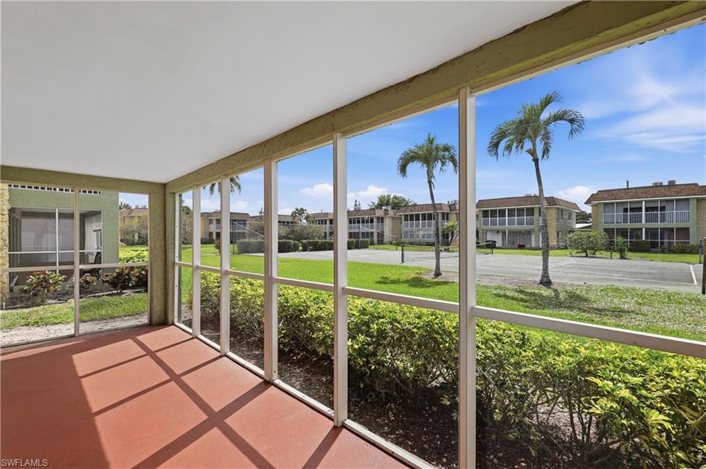 SORRENTO VILLAS - Residential Lease