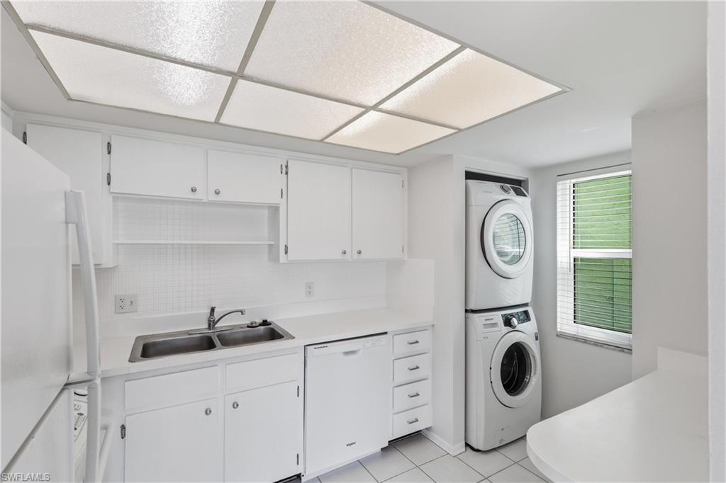 SORRENTO VILLAS - Residential Lease