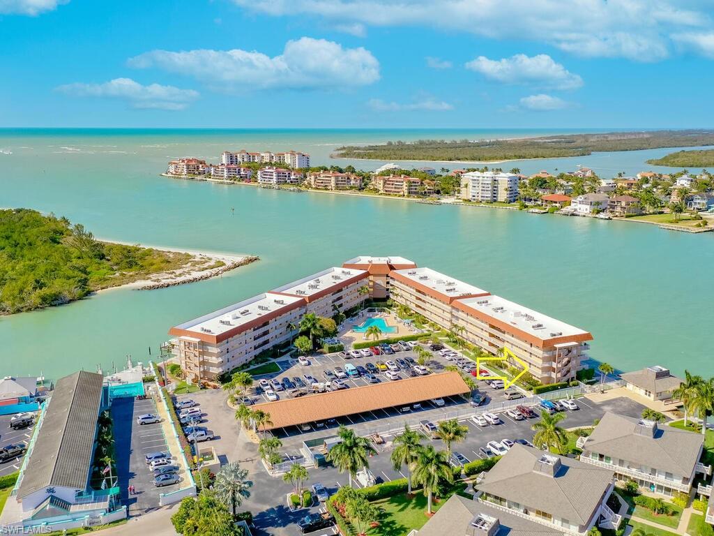 VILLE DE MARCO - Residential