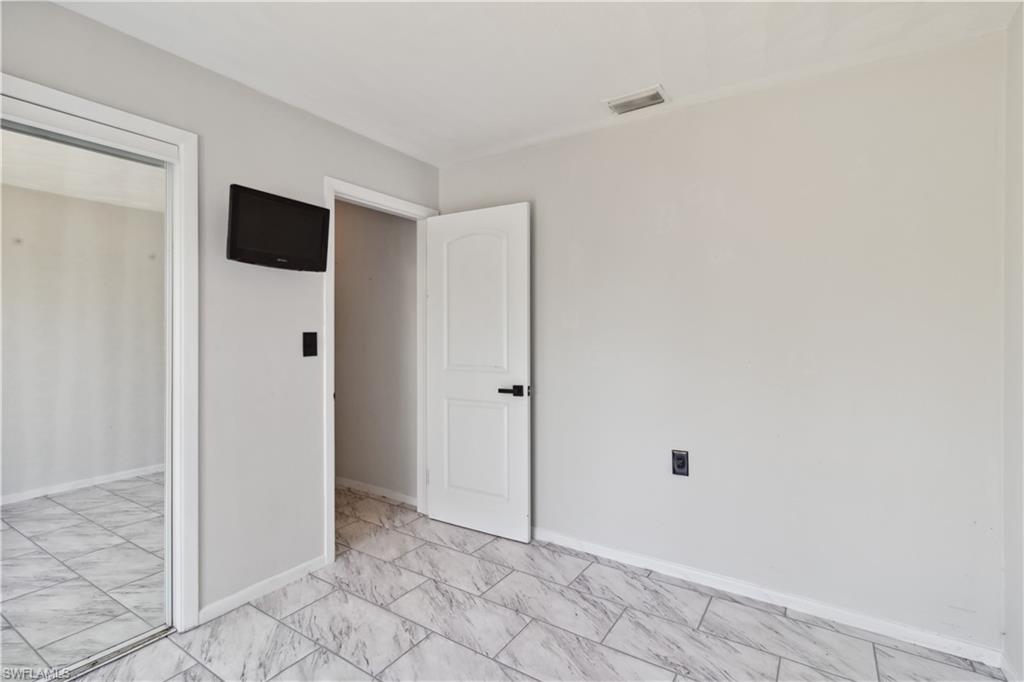 EAST ENGLEWOOD - Residential