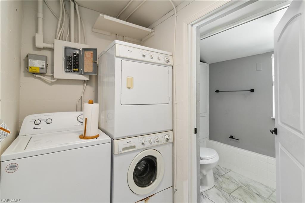 EAST ENGLEWOOD - Residential