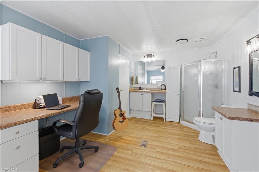 FOREST PARK MOBILE HOME - Residential