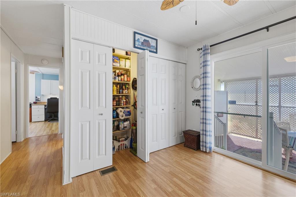 FOREST PARK MOBILE HOME - Residential