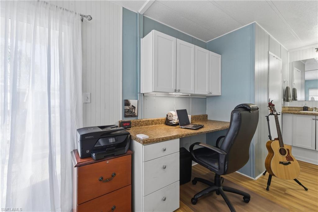 FOREST PARK MOBILE HOME - Residential