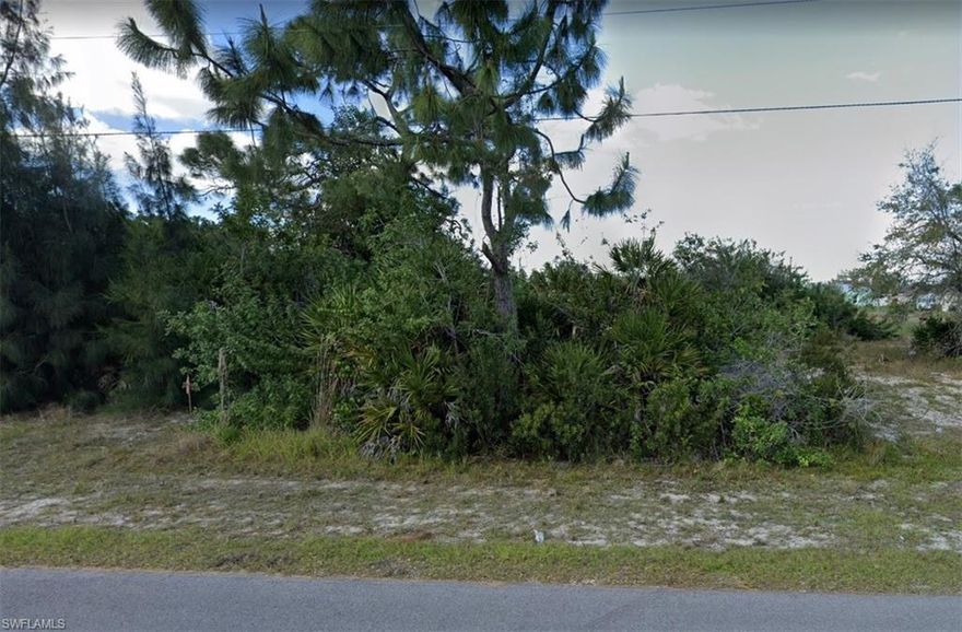 Great lot location, centrally located and close to shops, dining, schools, and entertainment along the Pine Island Road corridor, stop looking and make this parcel your new home location.  This is a great property to build that dream pool home you always wanted.  Are you a builder or investor looking for that perfect location to build an investment property to rent or re-sell?  Look no further as this is the one for you. Make your offer today before the prices increase again.