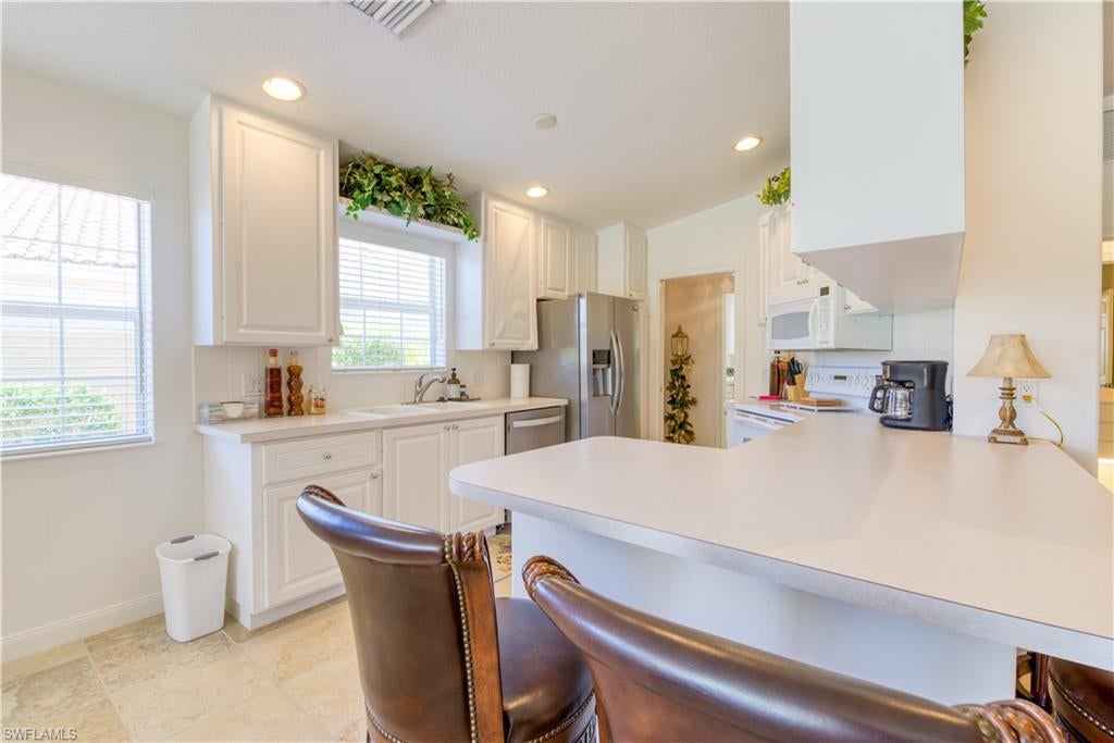 7390 Emilia LN