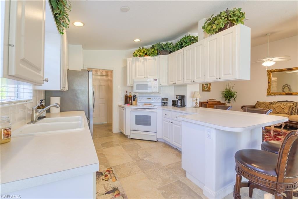 7390 Emilia LN