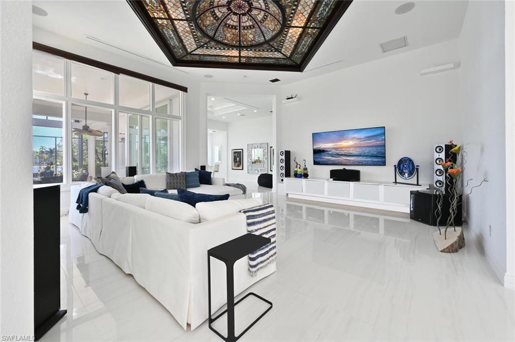 QUAIL WEST - Residential