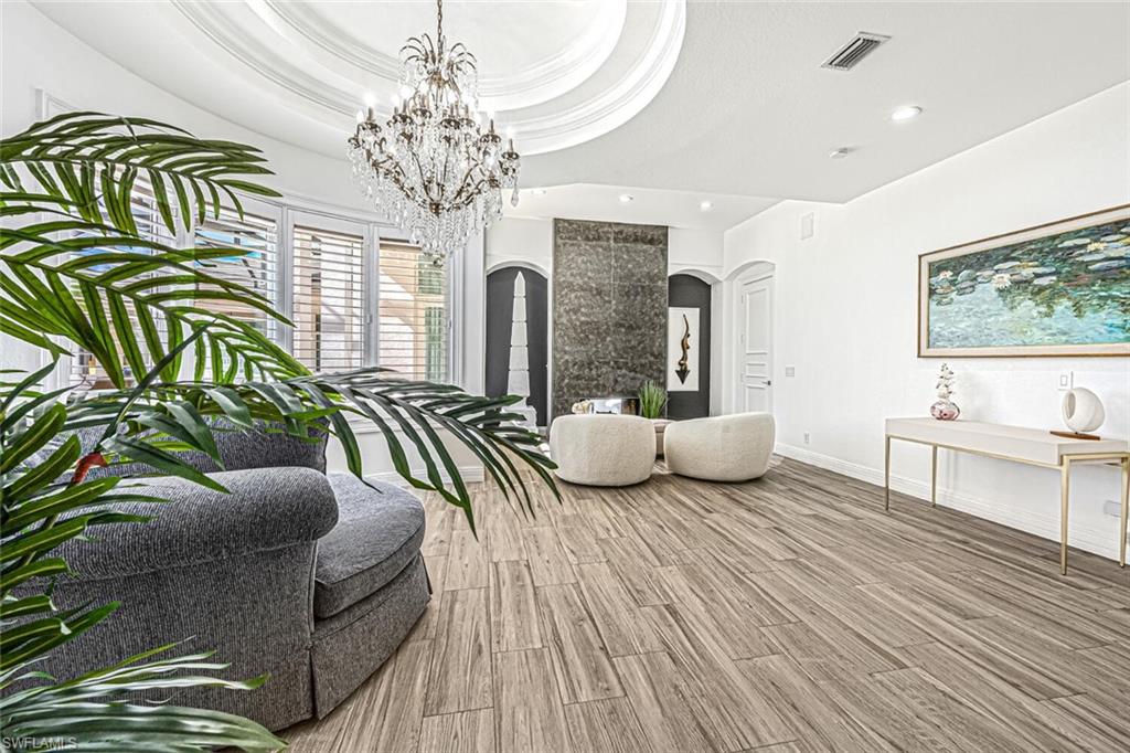 QUAIL WEST - Residential