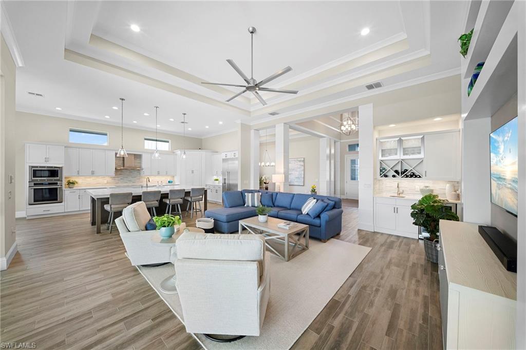 ISLES OF COLLIER PRESERVE - Residential