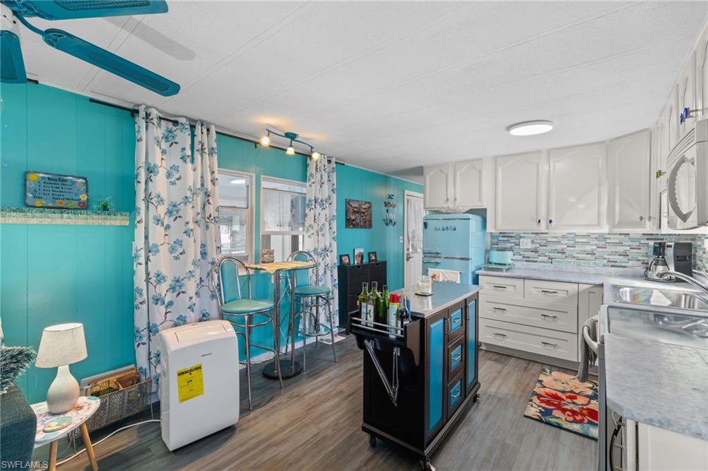 ENCHANTING ACRES MOBILE HOME - Residential