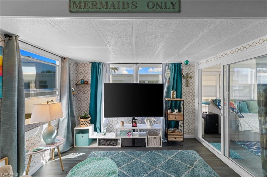 ENCHANTING ACRES MOBILE HOME - Residential