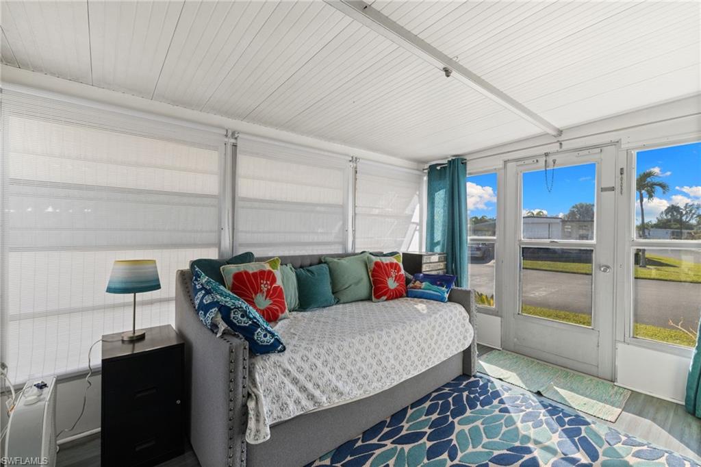 ENCHANTING ACRES MOBILE HOME - Residential