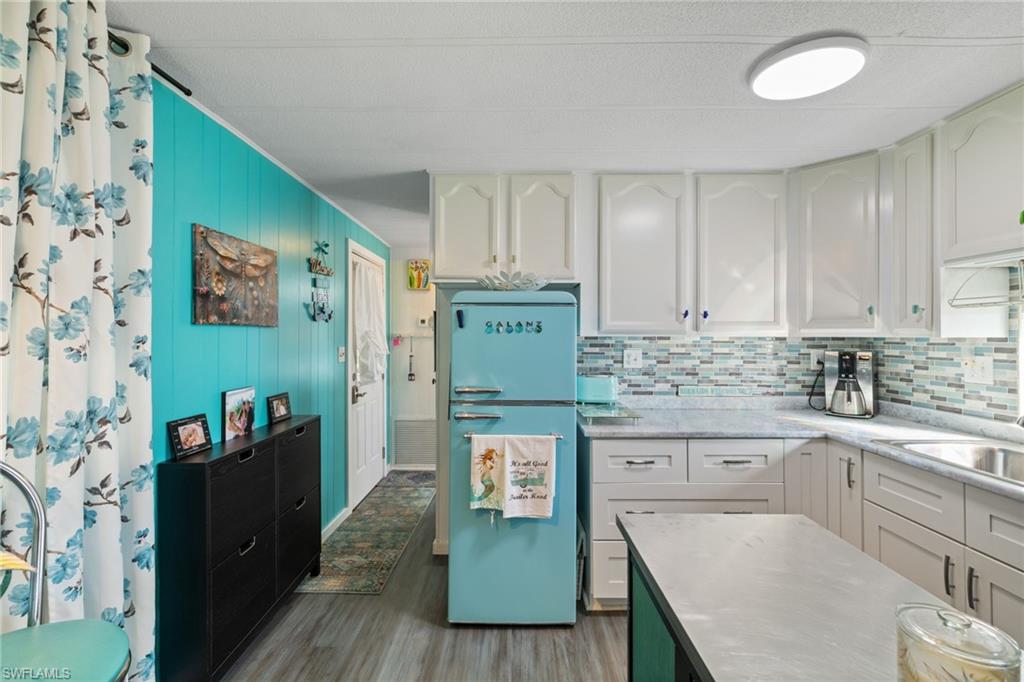 ENCHANTING ACRES MOBILE HOME - Residential