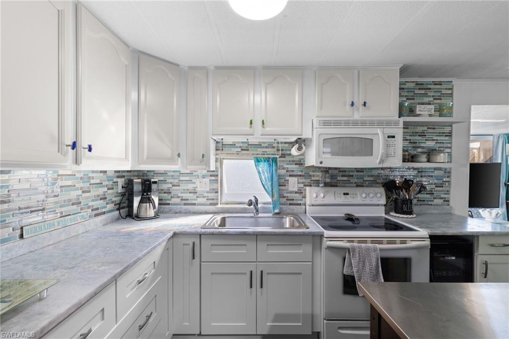 ENCHANTING ACRES MOBILE HOME - Residential