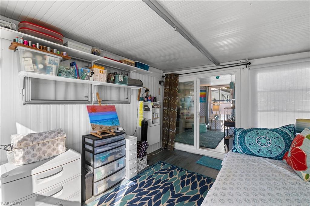 ENCHANTING ACRES MOBILE HOME - Residential