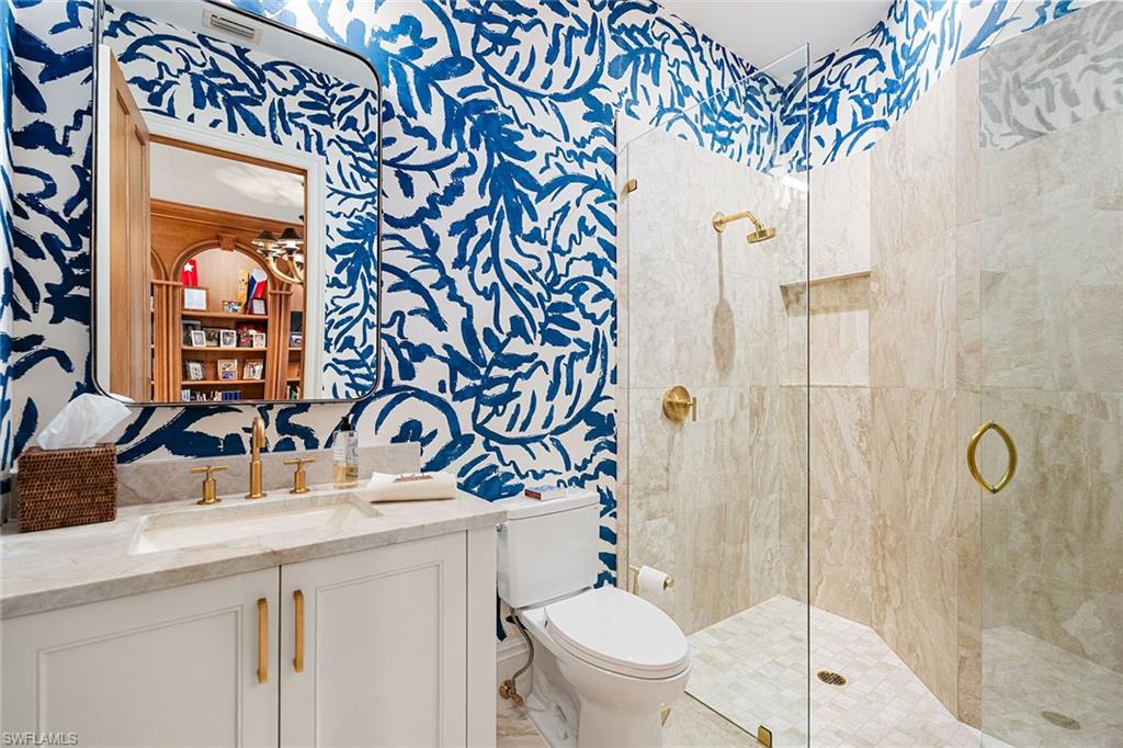 VIZCAYA AT BAY COLONY - Residential