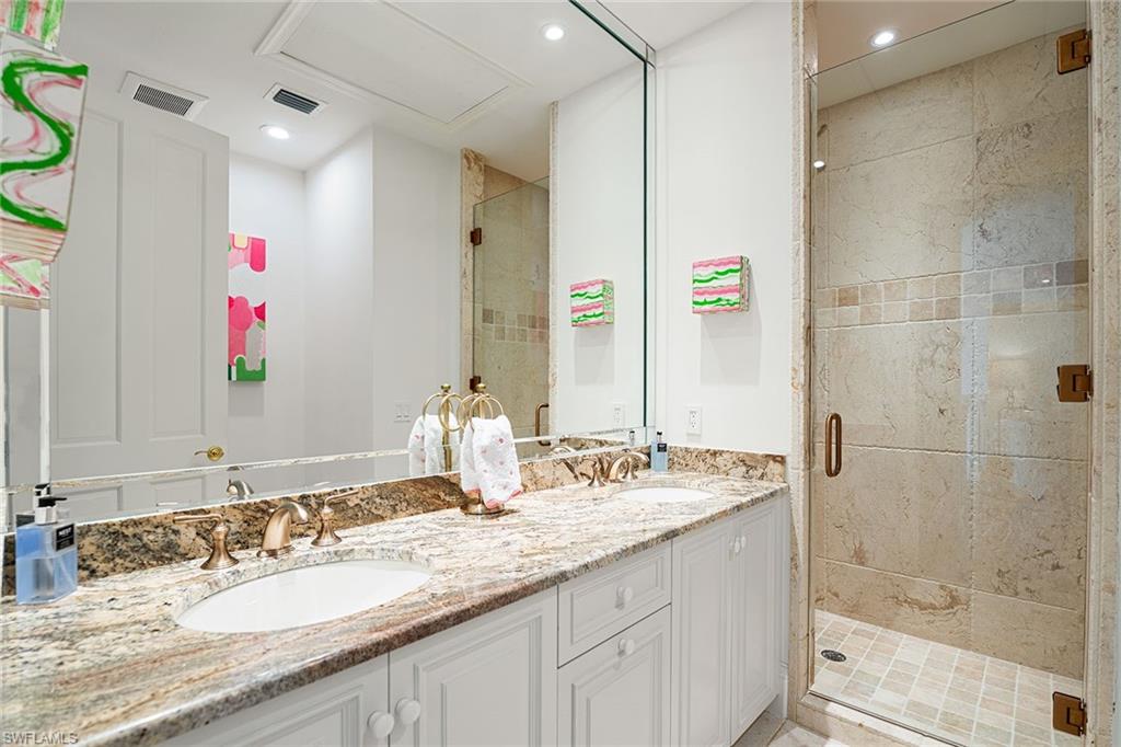 VIZCAYA AT BAY COLONY - Residential