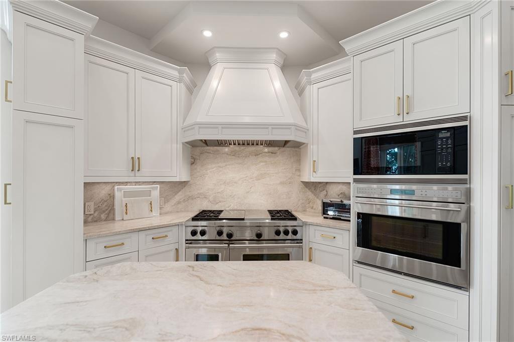 VIZCAYA AT BAY COLONY - Residential