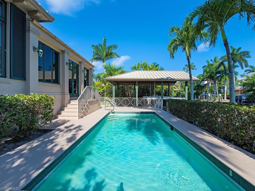 AQUALANE SHORES - Residential