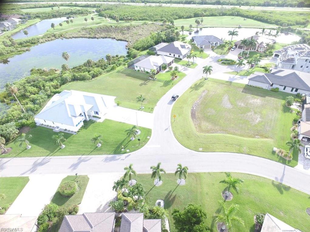 ROYAL TEE COUNTRY CLUB ESTATES - Land